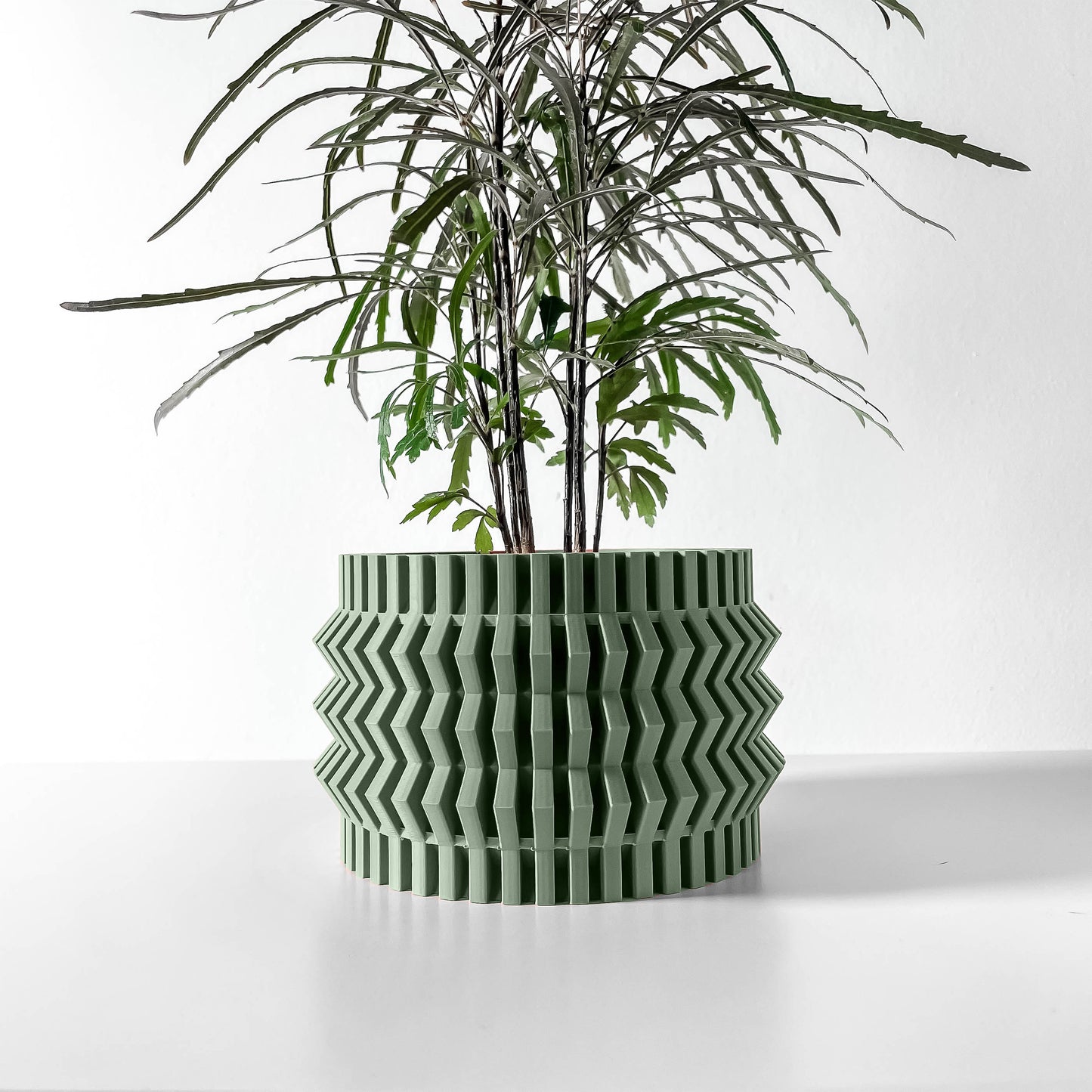 Indoor Planter Pot Alio with Drainage and Drip Tray