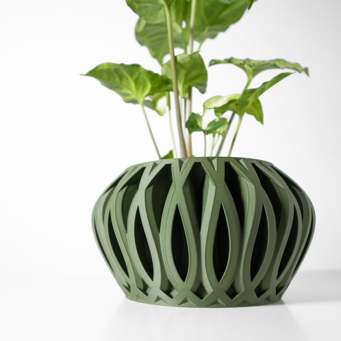 Indoor Planter Pot Serik with Drainage and Drip Tray