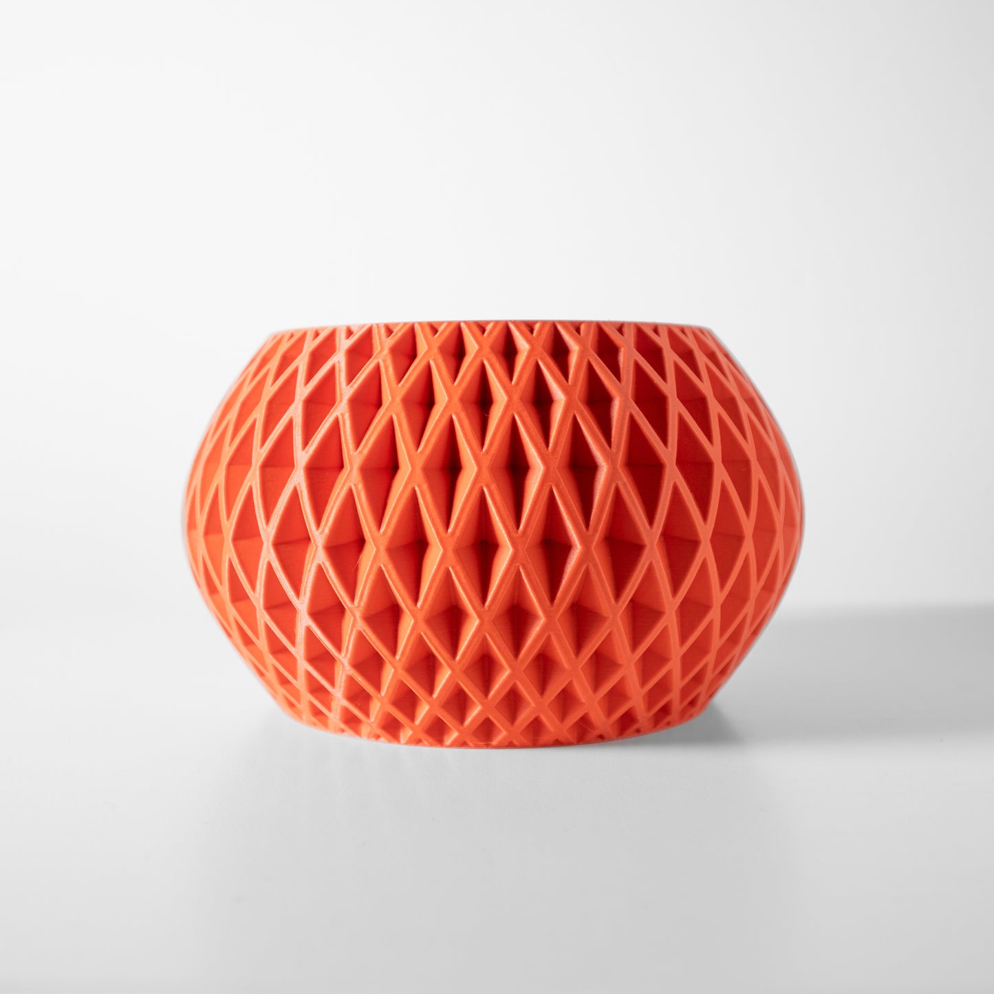 Modern Textured Planter - Gisar 3D-Printed Indoor Pot - Succulent and Cactus Planter with Drain Tray