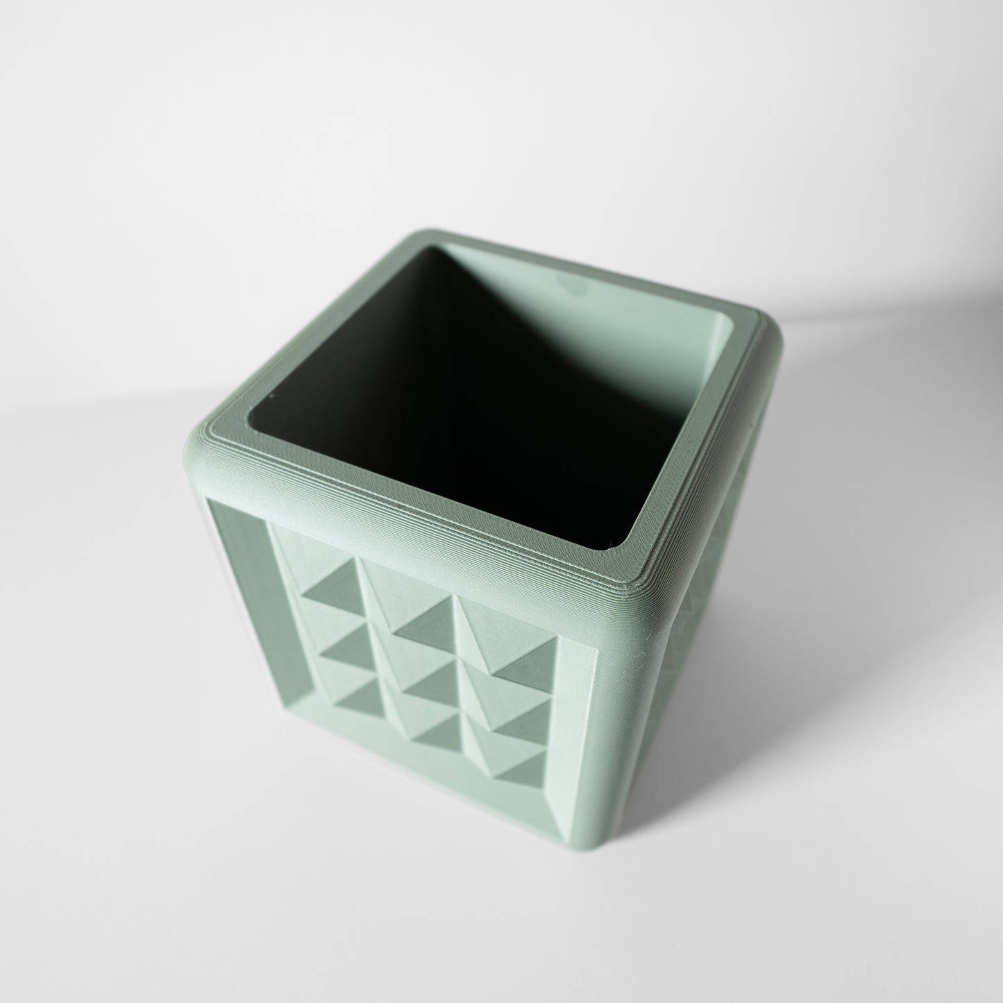 Square Planter Pot Novo with Drainage and Drip Tray